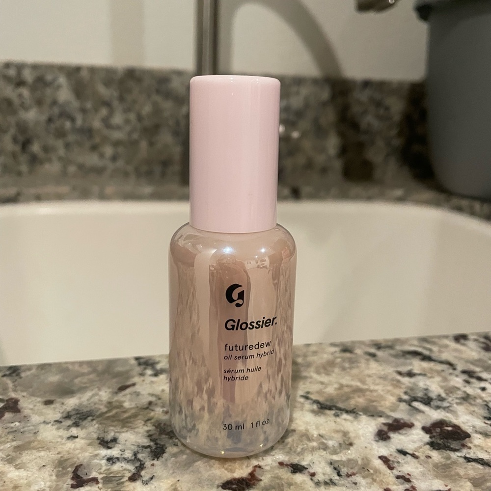 Glossier futuredew